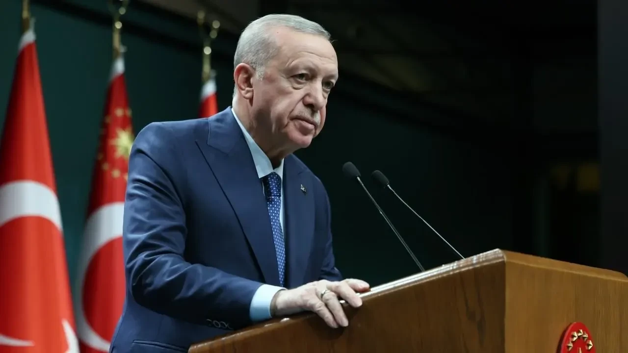 Erdoğan'dan Nevruz Bayramı Tatili Açıklaması "21 Mart'ı Baharın ve Kardeşliğin Bayramı İlan Etmeye Var Mısınız?"