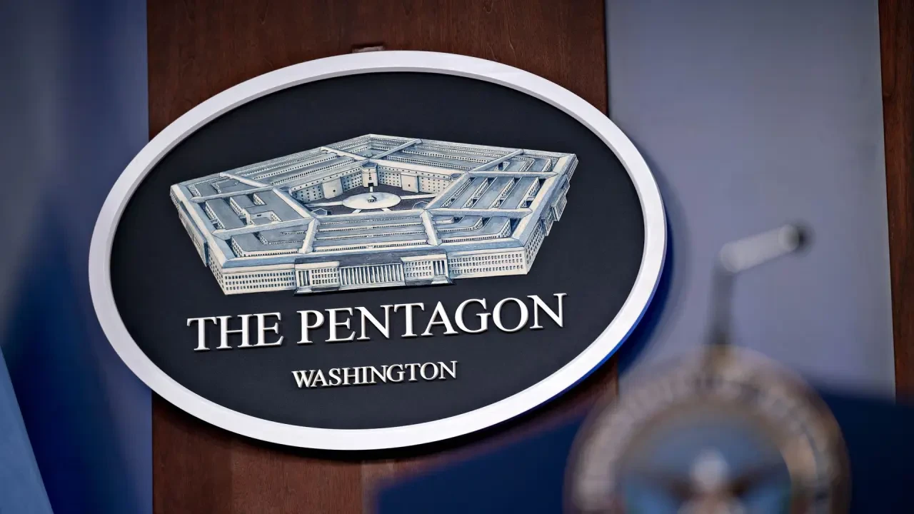 Pentagon’dan Şok Karar: 60 Bin Çalışan İşten Çıkarılacak