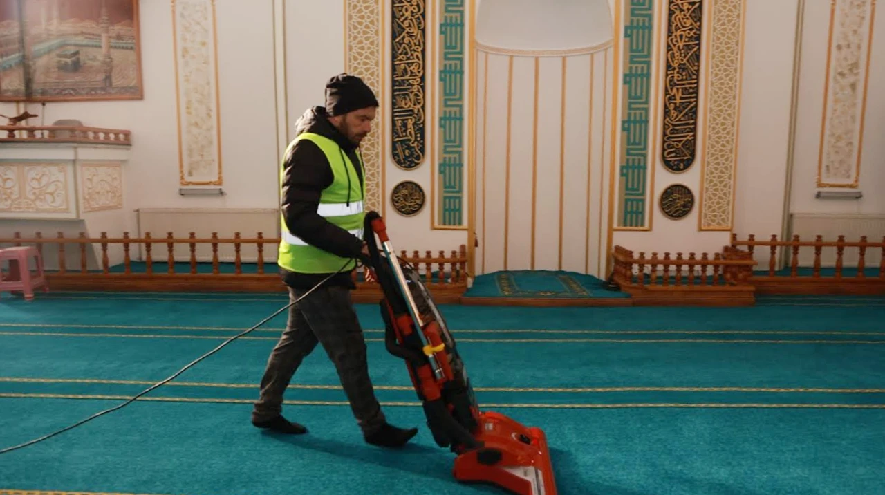 SAMSUN HABER: İlkadım'da Camiler Ramazan Ayında Titizlikle Temizleniyor