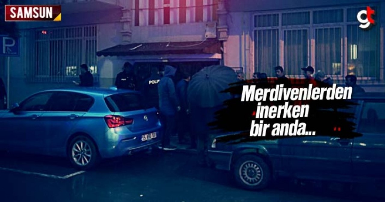 Merdivenlerden İnerken Bir Anda...