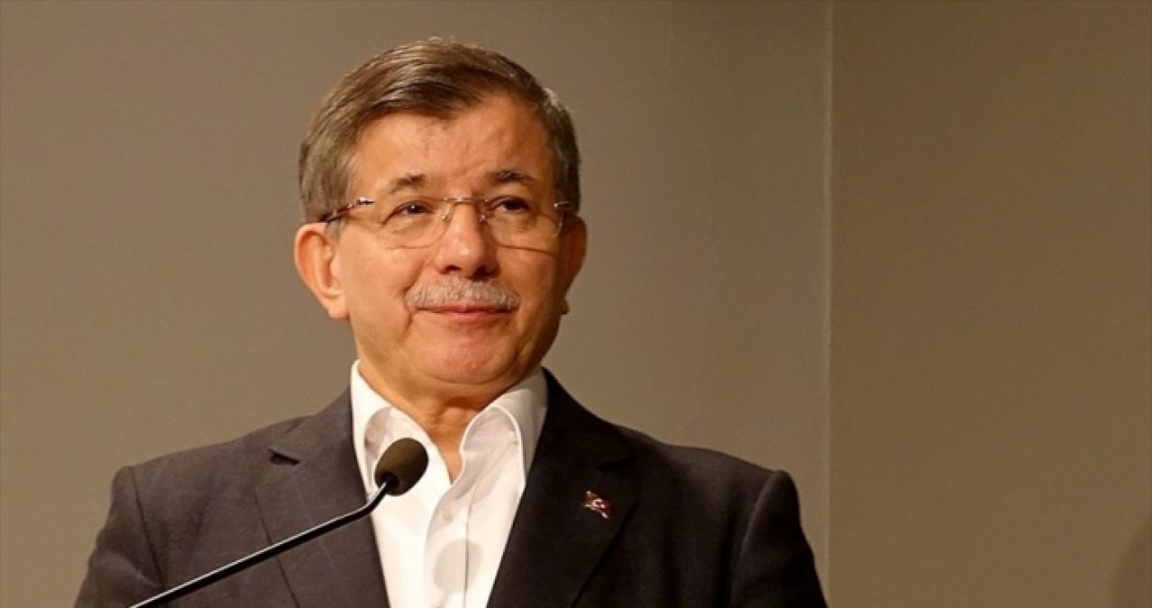 Ahmet Davutoğlu AK Parti&#039;den istifa etti