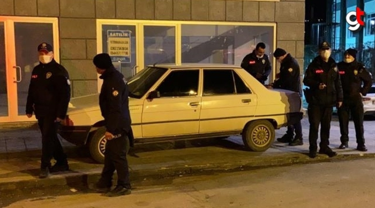 Samsun&#039;da trafikte yol verme kavgası: 3 yaralı