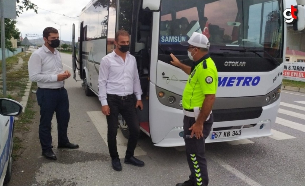 Samsun&#039;da yolcu otobüslerini polis çevirdi