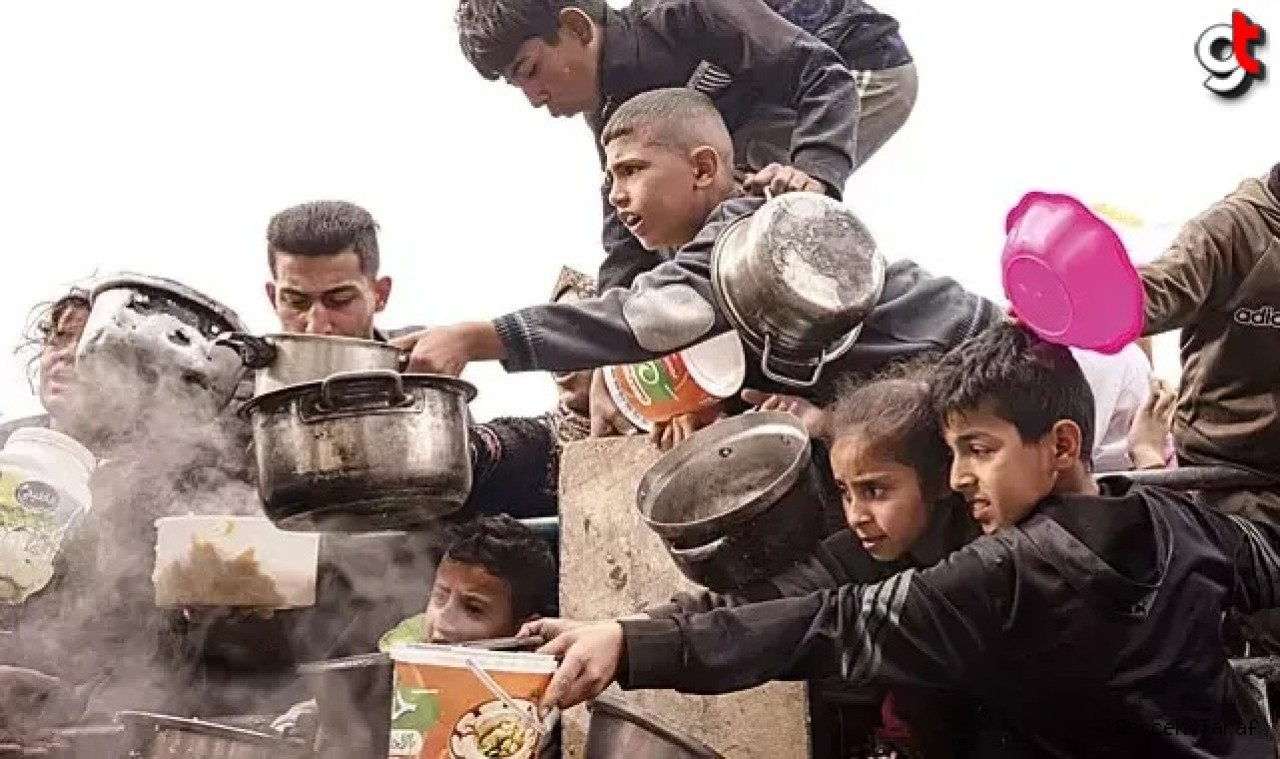 Gazze'de insanlar hayvan yemleriyle kendilerine yemek yapıyor