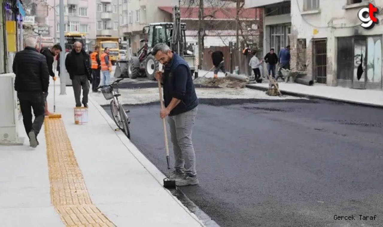 Bafra Cumhuriyet Caddesi baskı beton kaldırım çalışmaları