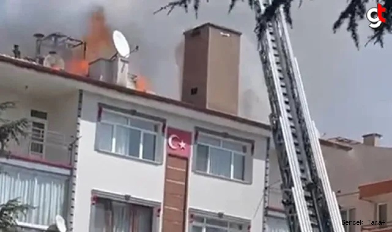 Ankara Mamak'ta 4 katlı binada yangın çıktı