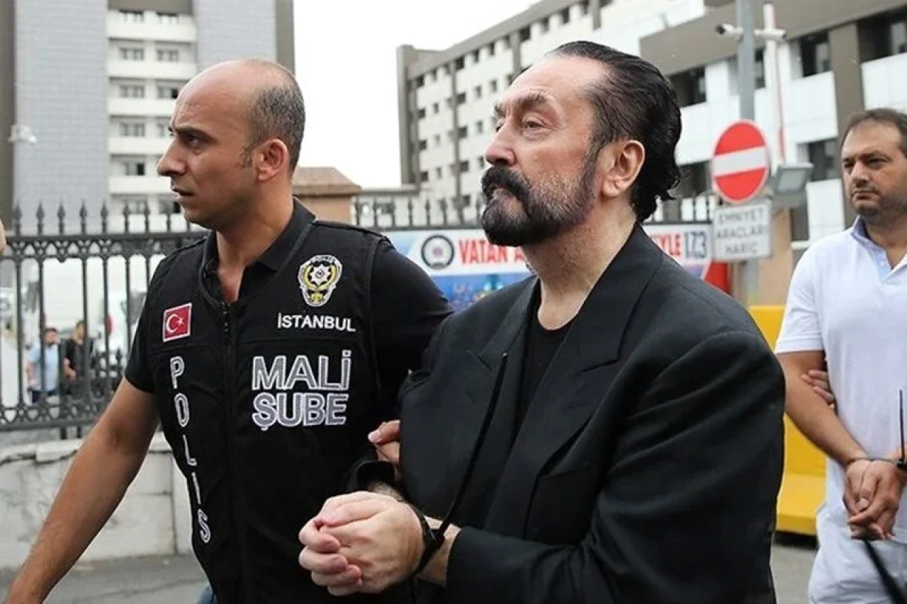 Adnan Oktar: Gazze'deki Saldırıları 15 Günde Durdururum