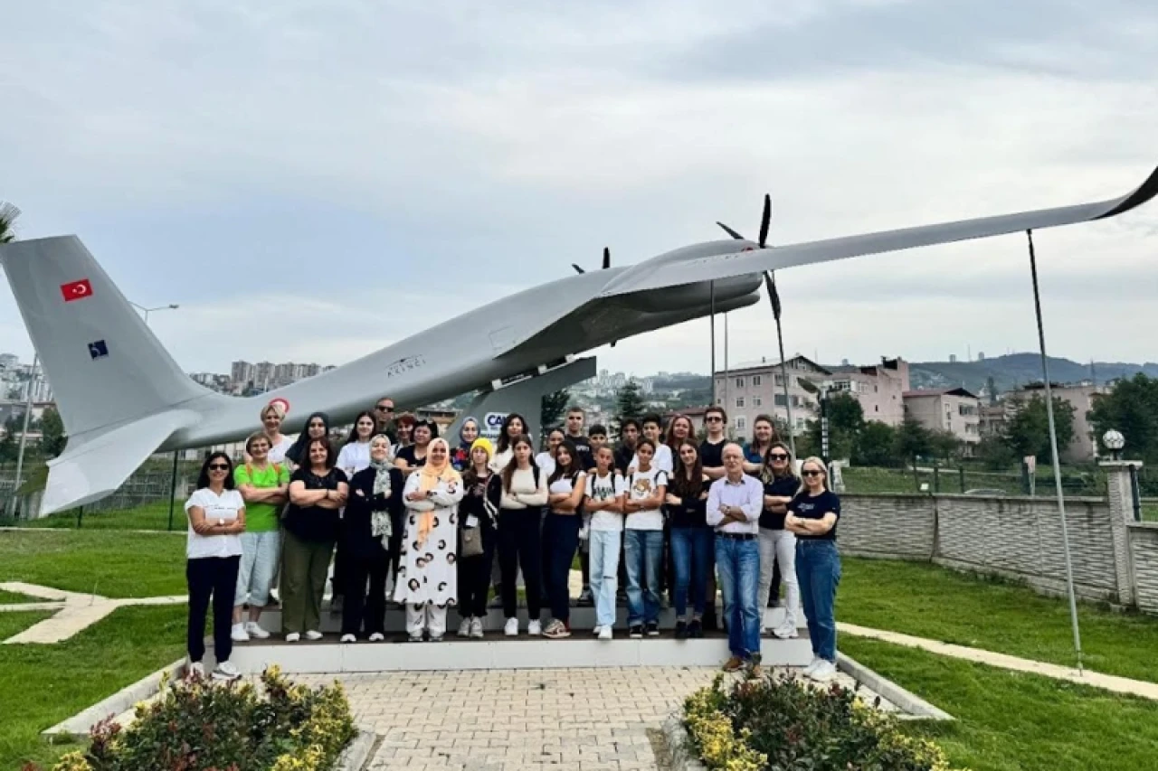 Avrupalı Öğrenciler Canik Özdemir Bayraktar Keşif Kampüsü'ne Hayran Kaldı