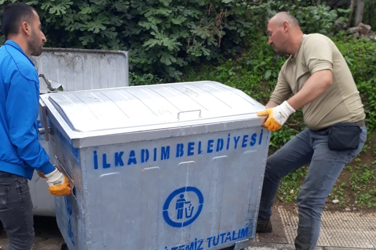 İlkadım'da Çöp Konteynerleri Yenileniyor