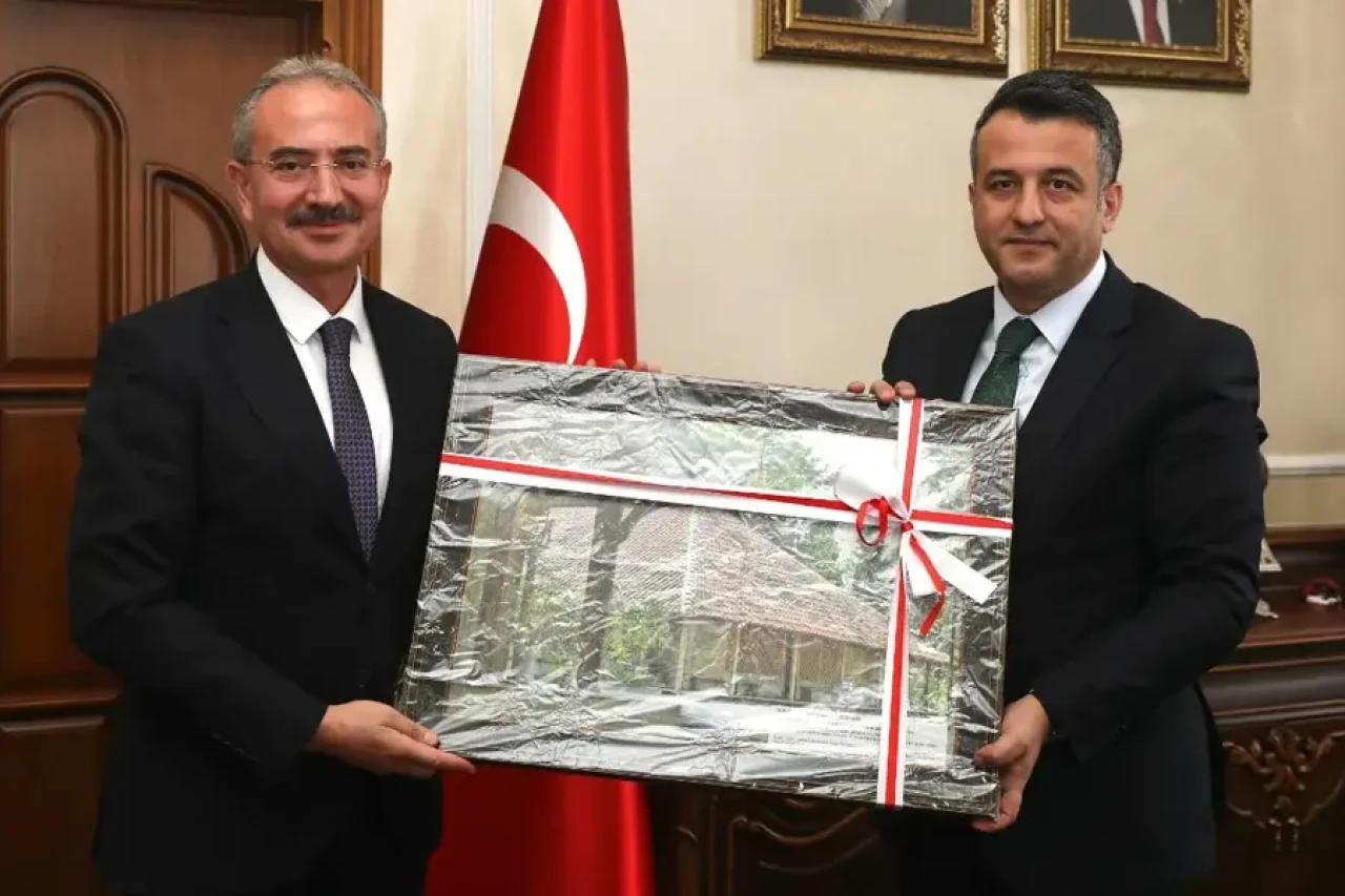 Hüseyin Dündar ve Halit Doğan Arasındaki Buzlar Eriyor