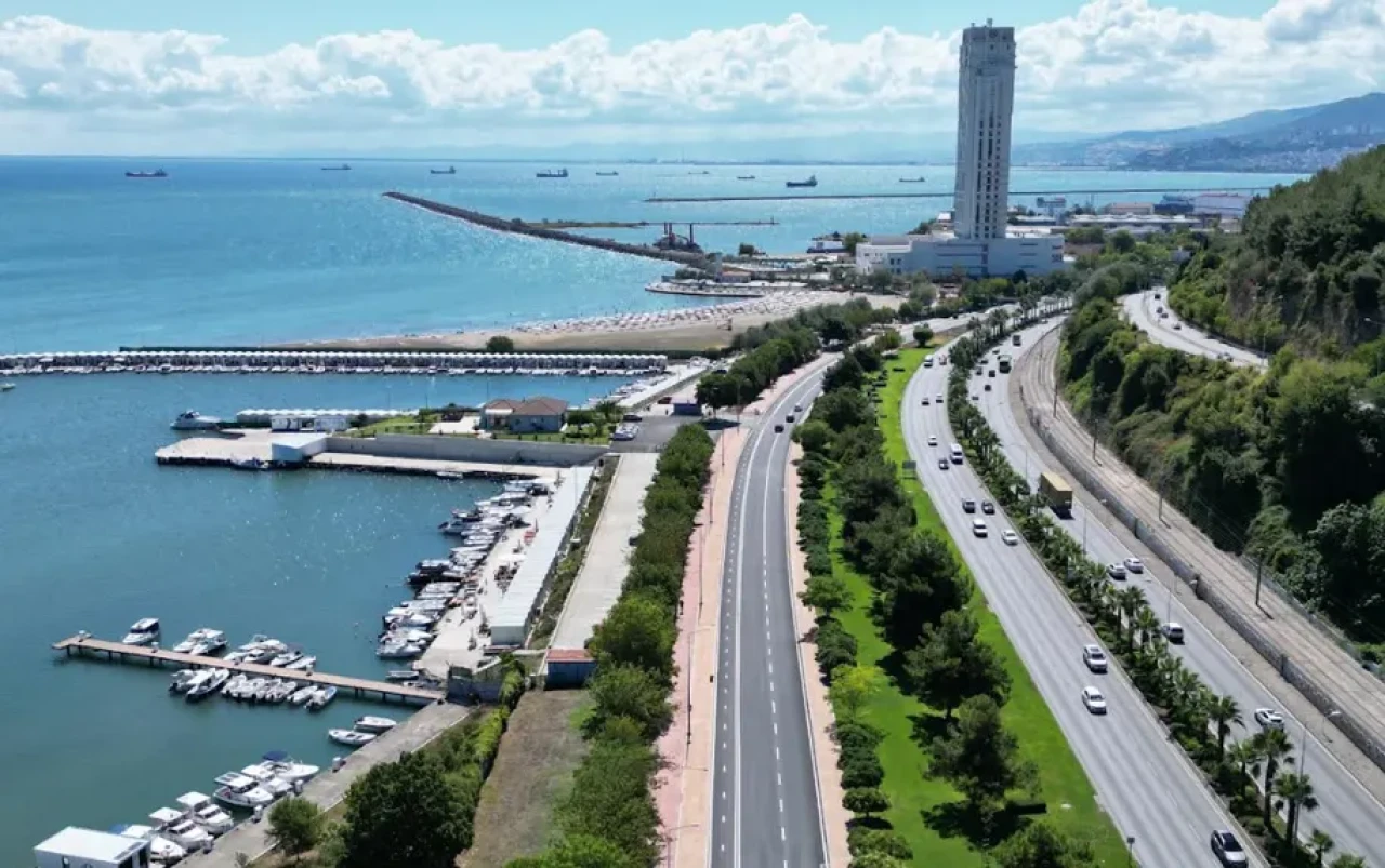 Samsun Büyükşehir Belediyesi’nden Yol Seferberliği