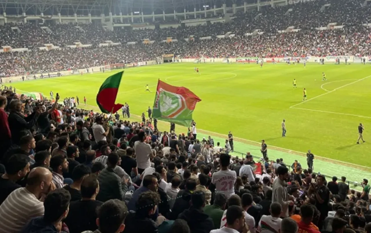 Ümit Özdağ’dan Amedspor Taraftarlarına İstiklal Marşı Tepkisi