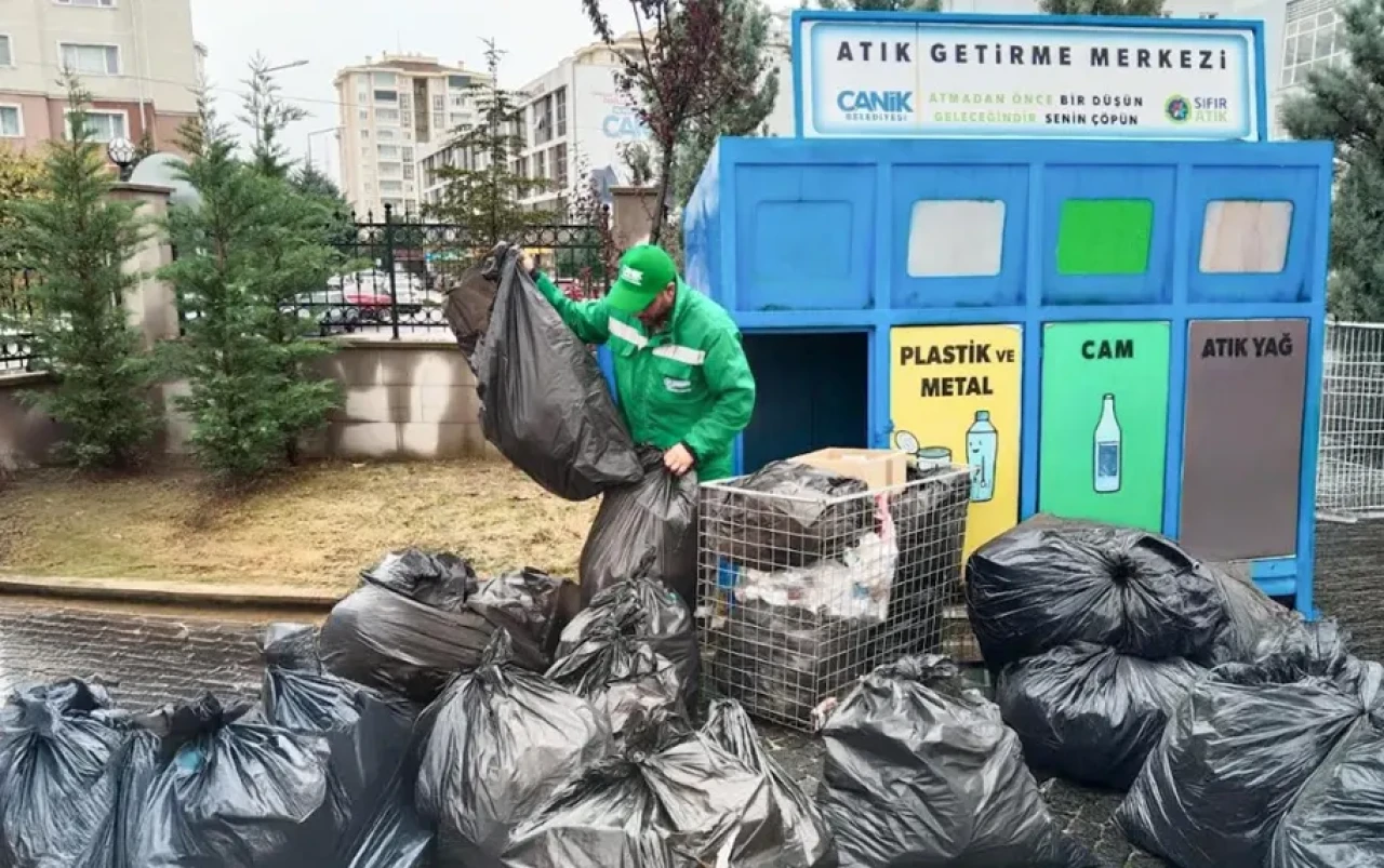 Canik Belediyesi'nden 17 Bin 524 Varil Petrol Tasarrufu