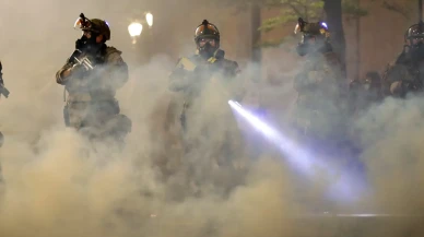 Gaz Bombası Ve Uyuşturucu Ele Geçirildi