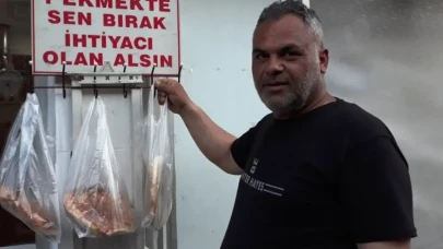 Askıda ekmek kampanyasına 7 yıldır devam ediyor