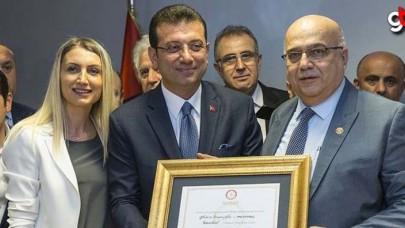 Ekrem İmamoğlu mazbatasını aldı