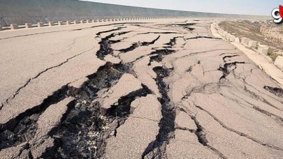 Elazığ&#039;da 6,8 büyüklüğünde deprem