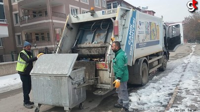 Canik Belediyesi Temizlik İşleri Ekipleri Deprem Bölgesinde