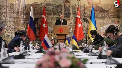 Erdoğan'ın Putin ile Zelenskiy'i görüştürme girişimlerine karşı çıkıyorlar