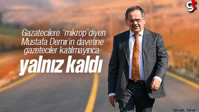 Başkan Mustafa Demir'in programına gazetecilerden protesto