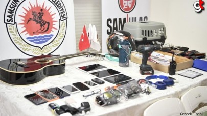 Samsun'da tramvayda unutulan eşyalar segilendi