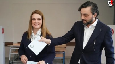 İmren Nilay Tüfekci ve eşi Ali Alper Tüfekci oyunu kullandı