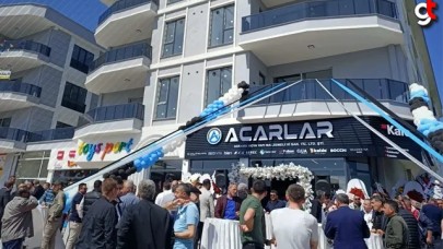 Acarlar Seramik Boya Yapı Malzemeleri Atakum Şubesi Dualarla açıldı