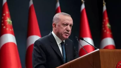 Cumhurbaşkanı Erdoğan'dan Üst Düzey Değişiklikler: 3 Bakan Yardımcısı Görevden Alındı