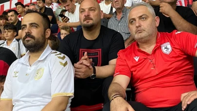 Samsunspor Taraftarlarından Atakum Belediye Başkanı Serhat Türkel'e Tepki