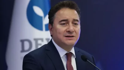 Babacan: 2025 yılı bütçesinde vergi gelirlerini %46 artırıp işçiye yüzde 30 zam vermek kul hakkıdır