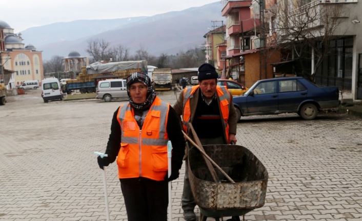 İlçenin temizliği Karakoç çiftine emanet