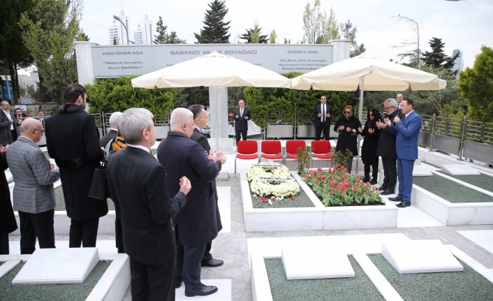 Sakıp Sabancı, vefatının 15. yıl dönümünde kabri başında anıldı