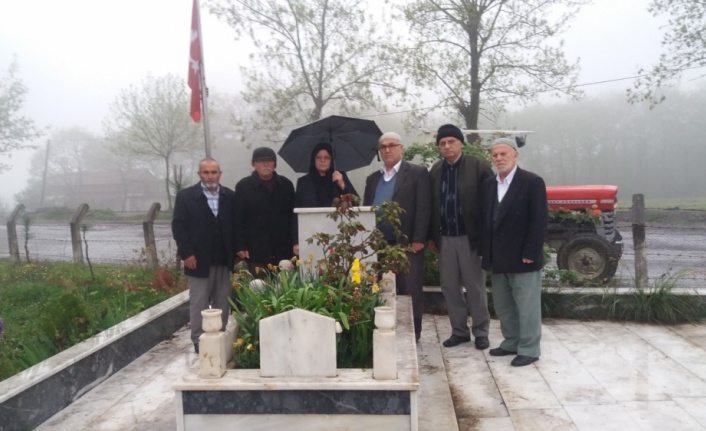 Şehit polis memuru Arslan kabri başında anıldı