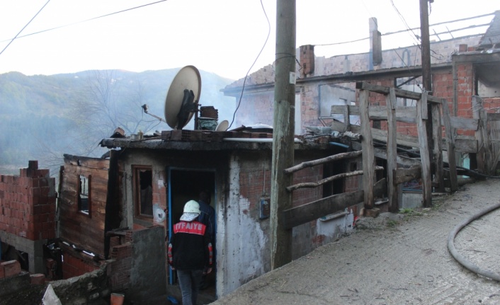 Sinop'ta ev yangını: 3 ölü