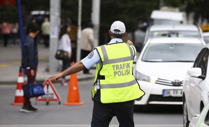 Bayramda 185 bin trafik personeli yollarda olacak