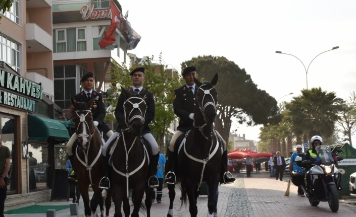 Samsun'da 1919 metrelik Türk bayrağı açıldı