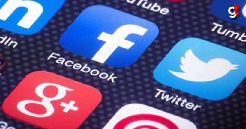 Gençler twitter, yaşlılar facebook kullanıyor