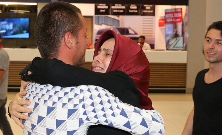 Serbest bırakılan Türk gemiciler İstanbul'a geldi