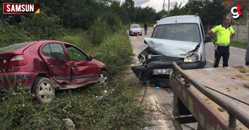 Çarşamba'da trafik kazası, 2 yaralı durumu ağır