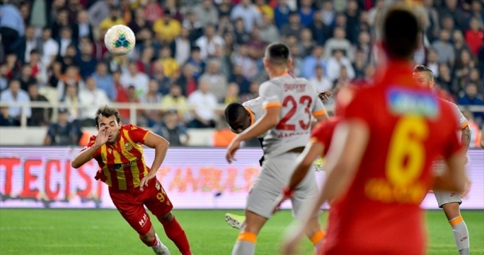 Galatasaray son dakikada 3 puandan oldu