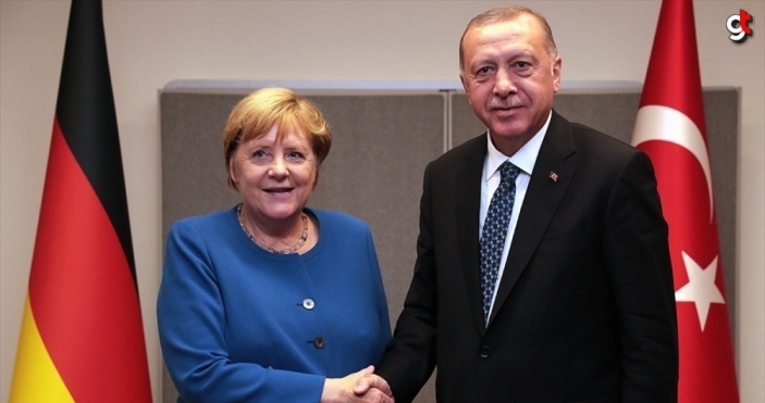 Cumhurbaşkanı Erdoğan ile Merkel telefonda görüştü