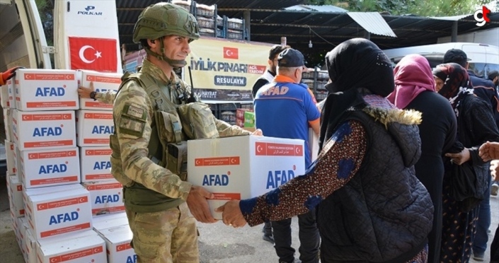 Terörden arındırılan Tel Abyad ve Rasulayn'a insani yardım