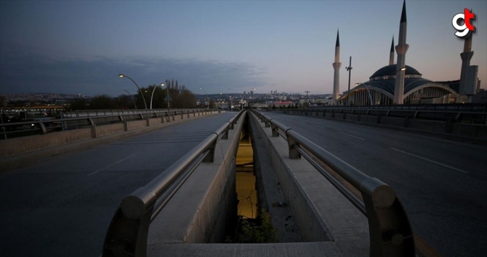 Başketin cadde ve meydanları sessizliğe büründü