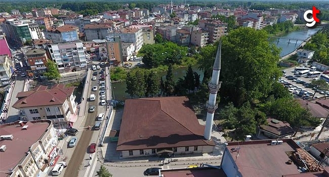 Tarihi Samsun Terme Pazar Camisi ahşap mimarisiyle dikkati çekiyor