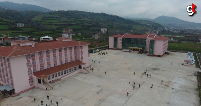 Tekkeköy Anadolu İmam Hatip Lisesi Bölge Sergisinde