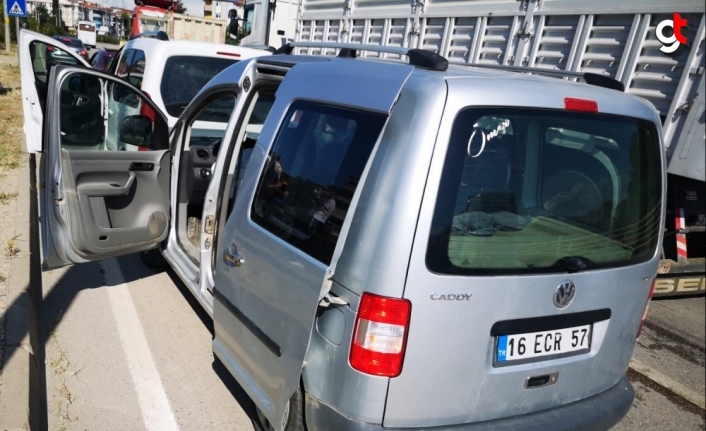 Karabük'teki zincirleme trafik kazasında iki kişi yaralandı