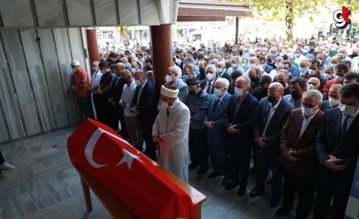 Eski Rize Belediye Başkanı Hızır Hop son yolculuğuna uğurlandı