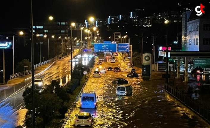 Trabzon'da sağanak ulaşımı olumsuz etkiledi