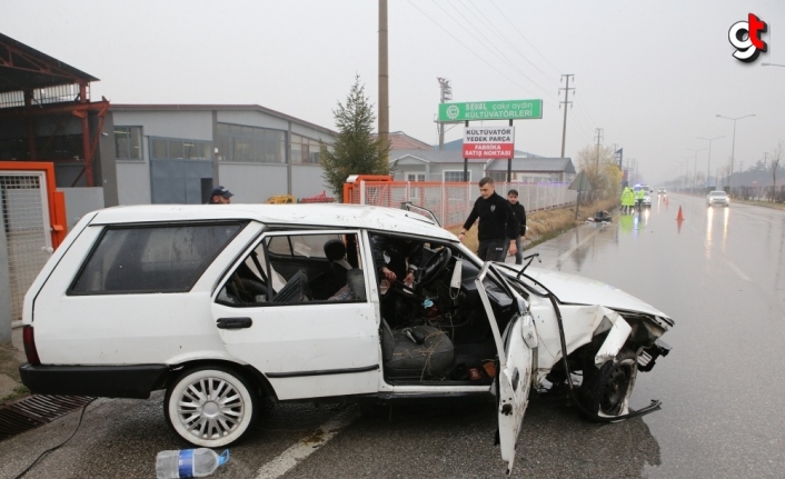 Çorum'da su kanalına devrilen otomobilin sürücüsü öldü