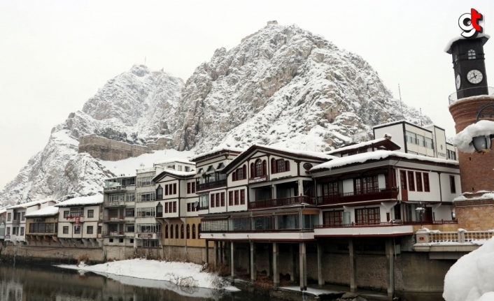 Amasya kar altında ayrı bir güzelliğe büründü